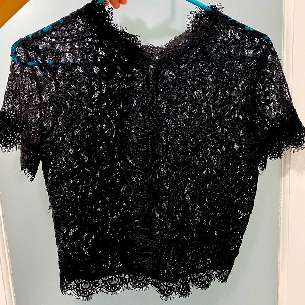 Cute laced Zara top